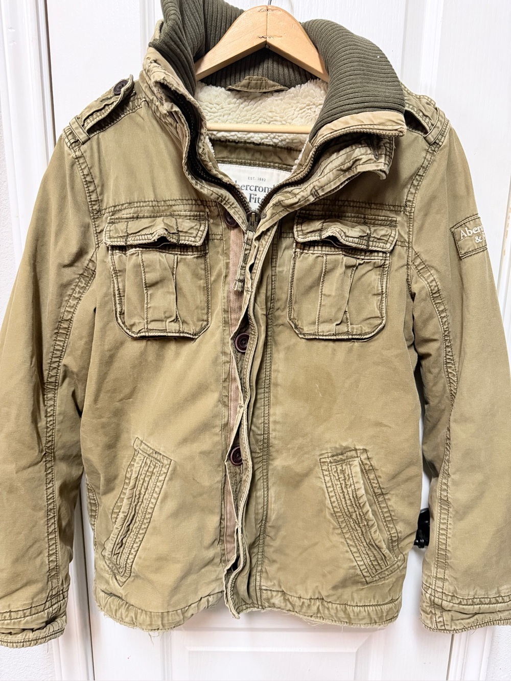 Abercrombie & Fitch Men's Olive/Tan Field Jacket with Sherpa Lining